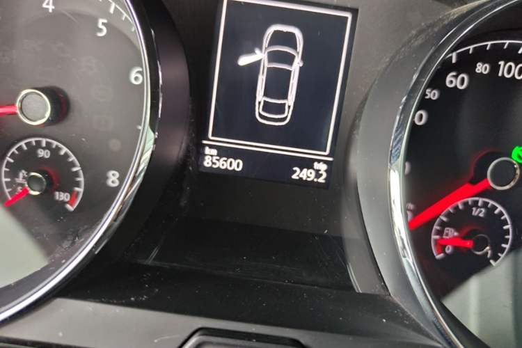 Used Volkswagen Lamando 2015 280TSI DSG Comfort Edition Instrument Cluster