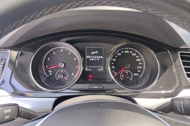 Used Volkswagen Lamando 2015 280TSI DSG Comfort Edition Instrument Cluster