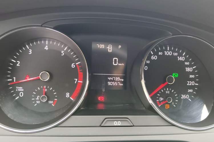 Used Volkswagen Lamando 2015 230TSI DSG Fashion Edition Instrument Cluster