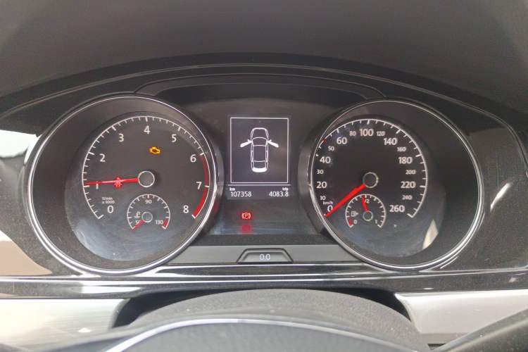 Used Volkswagen Lamando 2015 330TSI DSG Comfort Edition Instrument Cluster