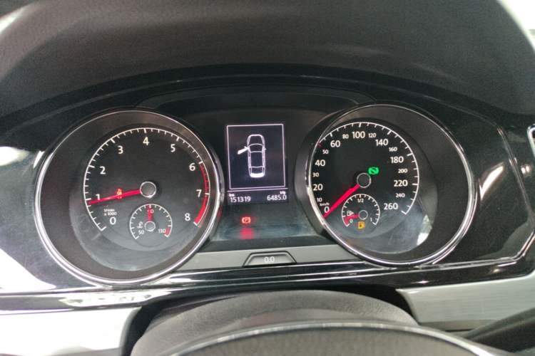Used Volkswagen Lamando 2015 280TSI DSG Comfort Edition Instrument Cluster