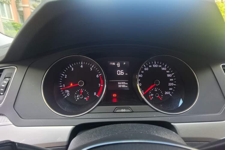 Used Volkswagen Lamando 2015 230TSI DSG Fashion Edition Instrument Cluster