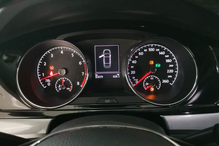 Used Volkswagen Lamando 2015 280TSI DSG Comfort Edition Instrument Cluster