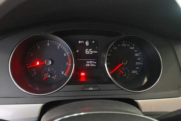 Used Volkswagen Lamando 2015 230TSI DSG Fashion Edition Instrument Cluster