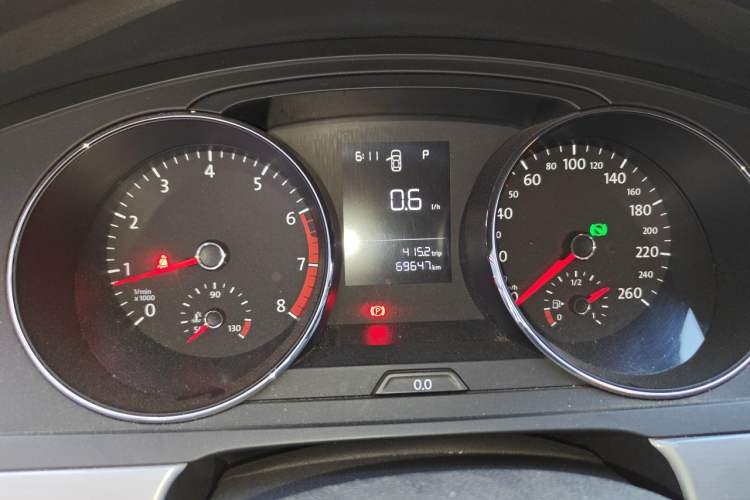 Used Volkswagen Lamando 2015 230TSI DSG Fashion Edition Instrument Cluster