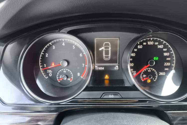 Used Volkswagen Lamando 2015 330TSI DSG Comfort Edition Instrument Cluster
