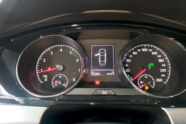Used Volkswagen Lamando 2015 330TSI DSG Comfort Edition Instrument Cluster