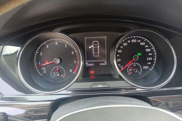 Used Volkswagen Lamando 2015 280TSI DSG Comfort Edition Instrument Cluster