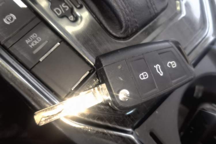 Used Volkswagen Lamando 2015 230TSI DSG Fashion Edition Interior 1