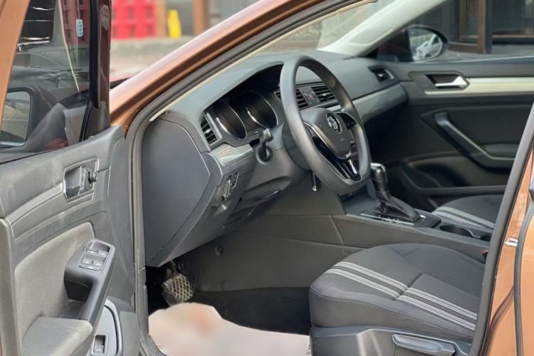 Used Volkswagen Lamando 2015 230TSI DSG Fashion Edition Interior 1