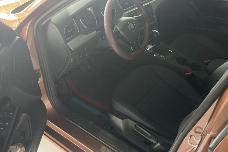 Used Volkswagen Lamando 2015 230TSI DSG Fashion Edition Interior 1