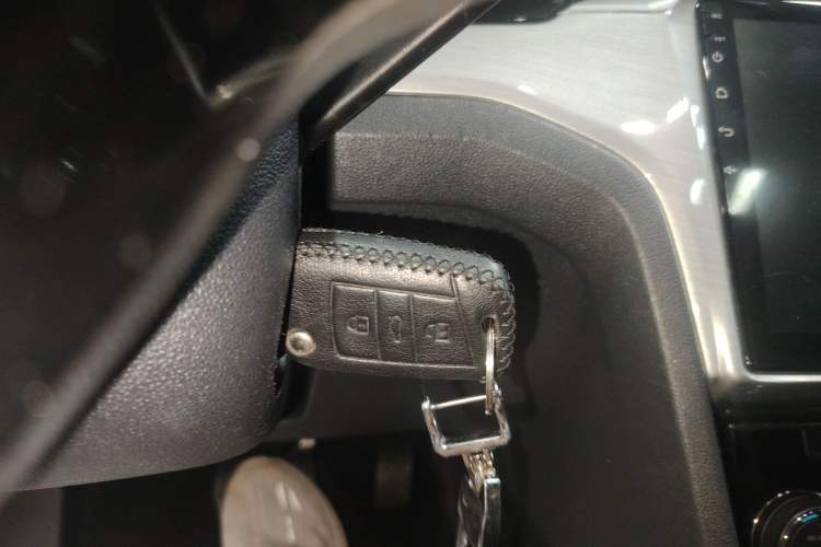 Used Volkswagen Lamando 2015 280TSI DSG Comfort Edition Interior 1