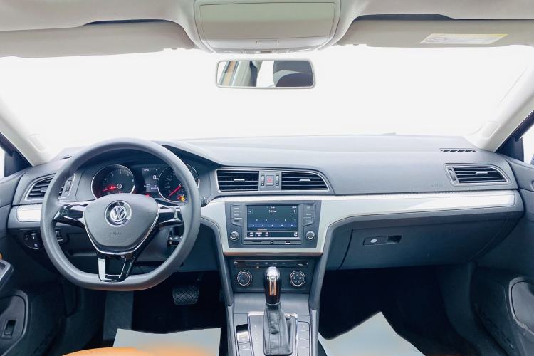 Used Volkswagen Lamando 2015 230TSI DSG Fashion Edition Interior 11