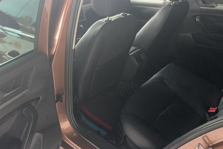 Used Volkswagen Lamando 2015 230TSI DSG Fashion Edition Interior 2