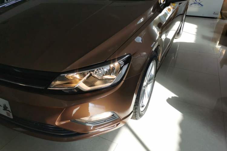 Used Volkswagen Lamando 2015 280TSI DSG Comfort Edition Left Front Headlight