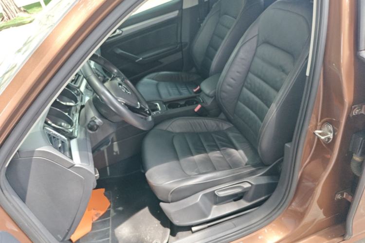 Used Volkswagen Lamando 2015 280TSI DSG Comfort Edition Left Front Seat