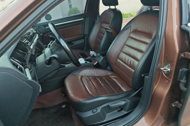 Used Volkswagen Lamando 2015 280TSI DSG Comfort Edition Left Front Seat