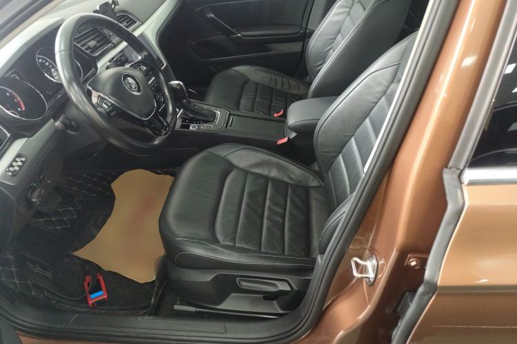 Used Volkswagen Lamando 2015 280TSI DSG Comfort Edition Left Front Seat