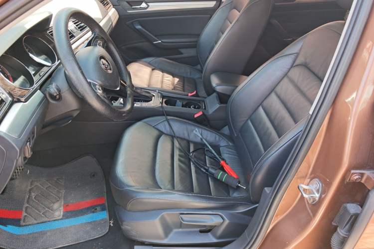 Used Volkswagen Lamando 2015 330TSI DSG Comfort Edition Left Front Seat