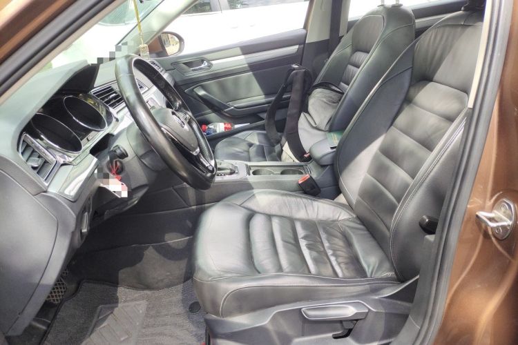 Used Volkswagen Lamando 2015 280TSI DSG Comfort Edition Left Front Seat