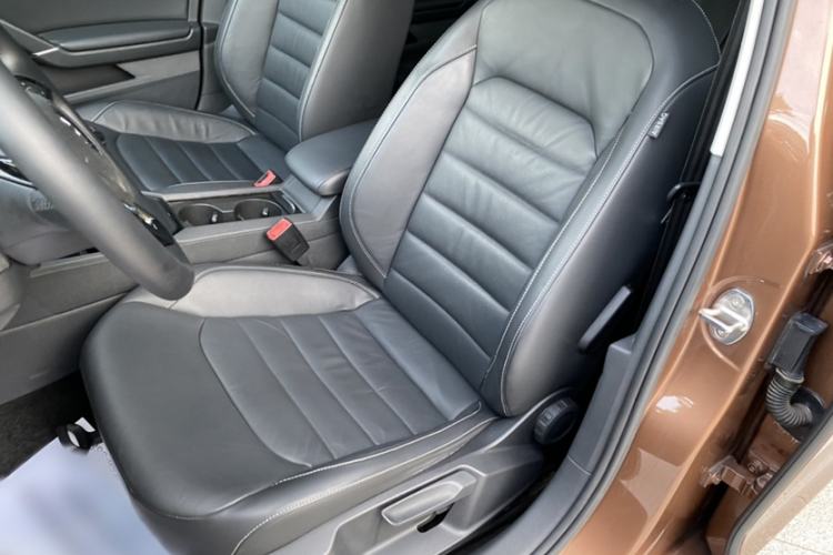 Used Volkswagen Lamando 2015 280TSI Manual Comfort Edition Left Front Seat