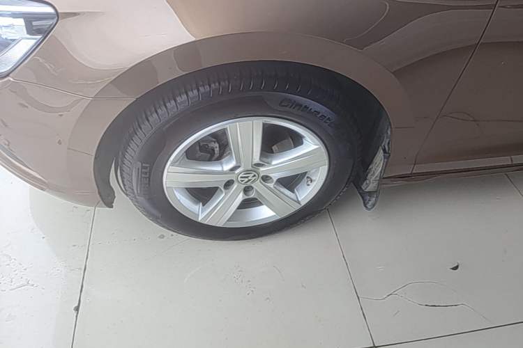 Used Volkswagen Lamando 2015 230TSI DSG Fashion Edition Left Front Wheel Hub