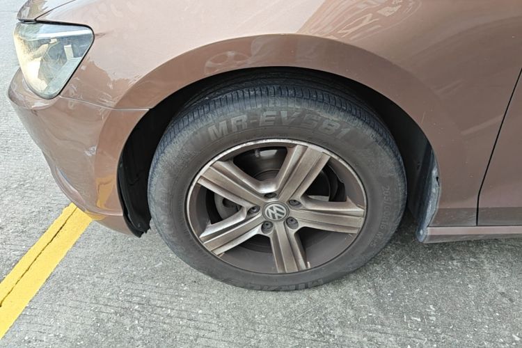 Used Volkswagen Lamando 2015 230TSI DSG Fashion Edition Left Front Wheel Hub