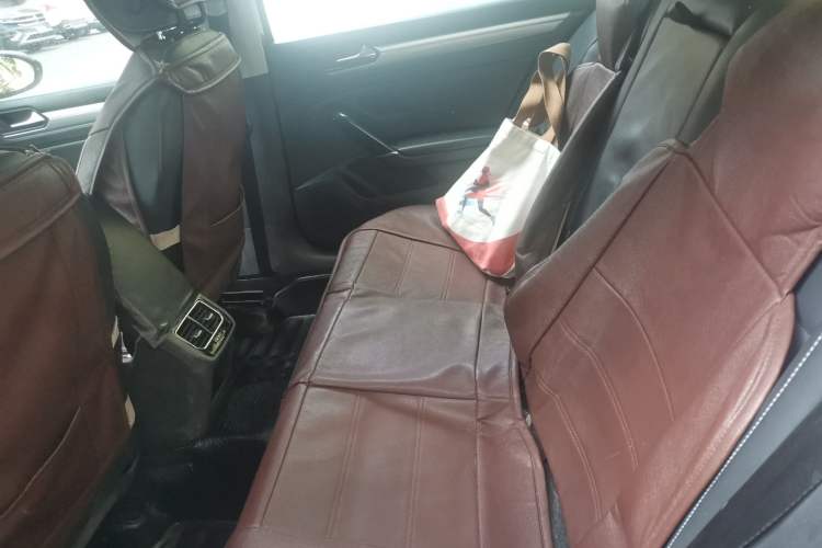 Used Volkswagen Lamando 2015 330TSI DSG Comfort Edition Left Rear Seat