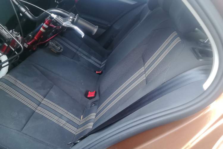 Used Volkswagen Lamando 2015 230TSI DSG Fashion Edition Left Rear Seat