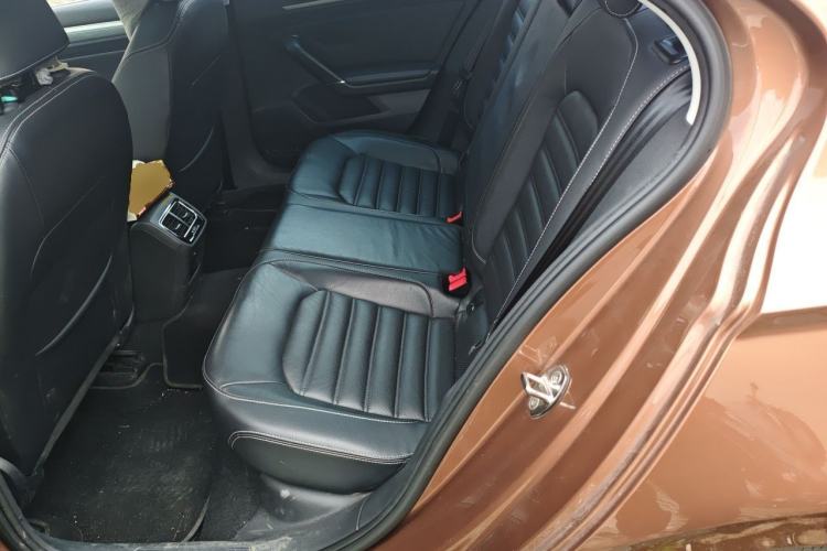 Used Volkswagen Lamando 2015 280TSI DSG Luxury Edition Left Rear Seat