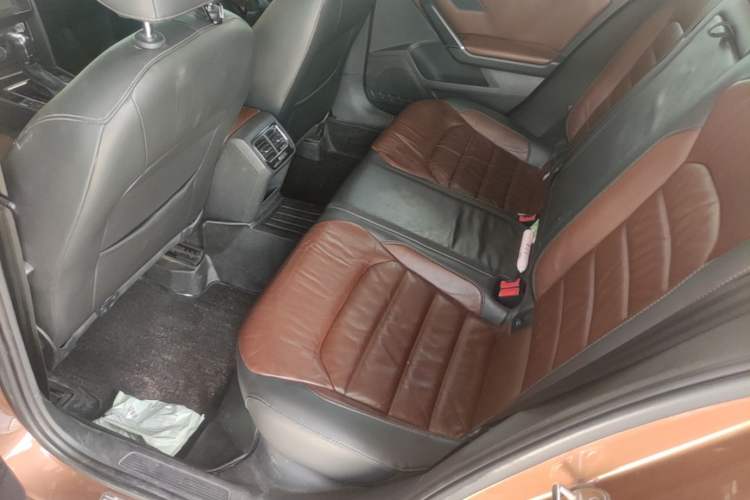 Used Volkswagen Lamando 2015 330TSI DSG Comfort Edition Left Rear Seat