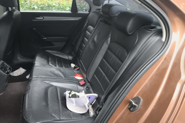 Used Volkswagen Lamando 2015 330TSI DSG Comfort Edition Left Rear Seat