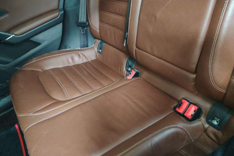 Used Volkswagen Lamando 2015 330TSI DSG Luxury Edition Left Rear Seat