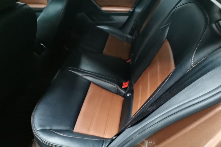 Used Volkswagen Lamando 2015 230TSI DSG Fashion Edition Left Rear Seat
