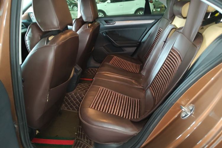 Used Volkswagen Lamando 2015 230TSI DSG Fashion Edition Left Rear Seat