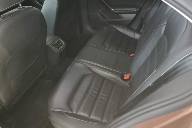 Used Volkswagen Lamando 2015 280TSI DSG Comfort Edition Left Rear Seat