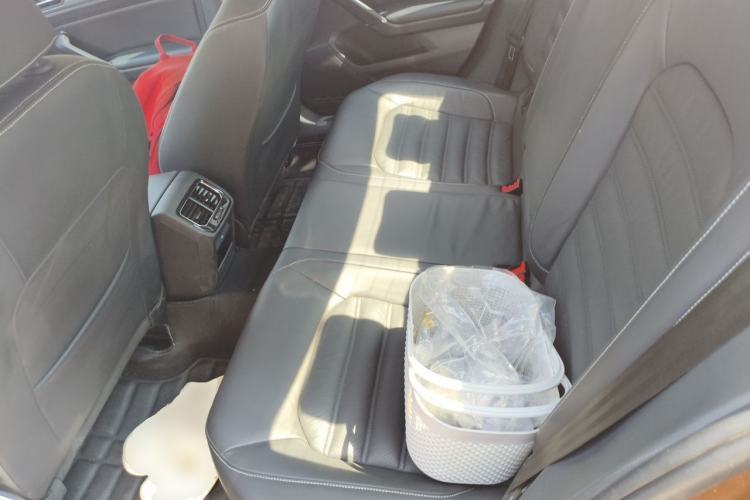 Used Volkswagen Lamando 2015 280TSI DSG Luxury Edition Left Rear Seat