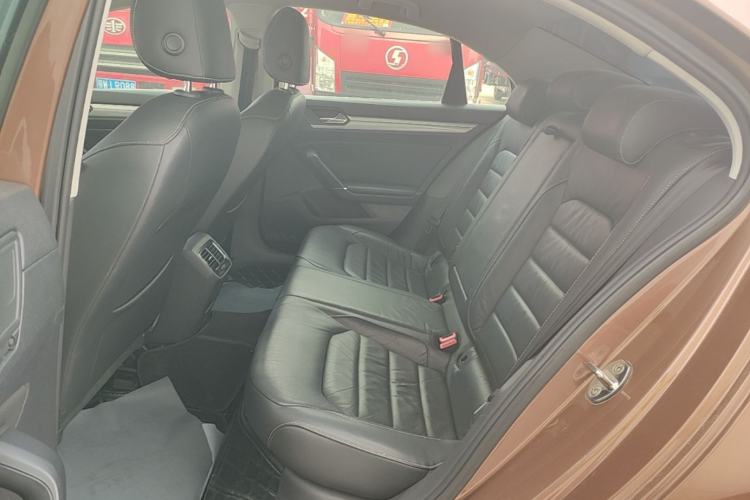Used Volkswagen Lamando 2015 280TSI DSG Comfort Edition Left Rear Seat