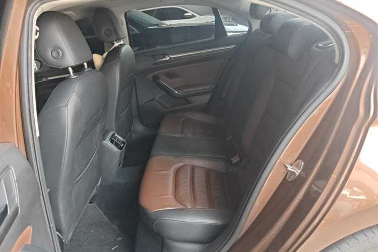 Used Volkswagen Lamando 2015 280TSI DSG Comfort Edition Left Rear Seat