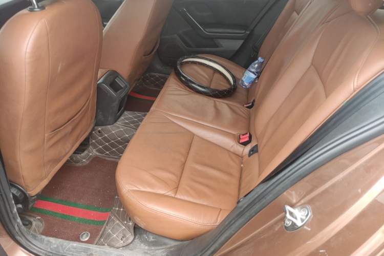 Used Volkswagen Lamando 2015 230TSI DSG Fashion Edition Left Rear Seat