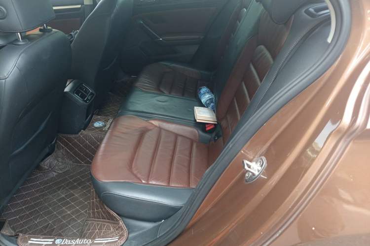 Used Volkswagen Lamando 2015 280TSI DSG Comfort Edition Left Rear Seat