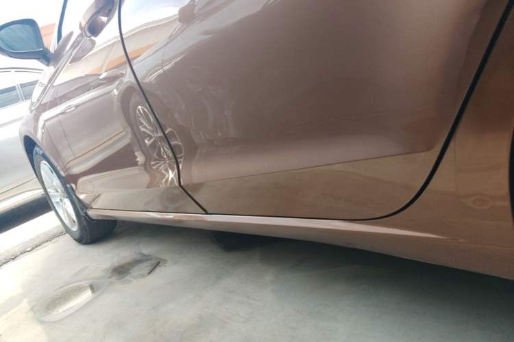 Used Volkswagen Lamando 2015 230TSI DSG Fashion Edition Left Side Sill