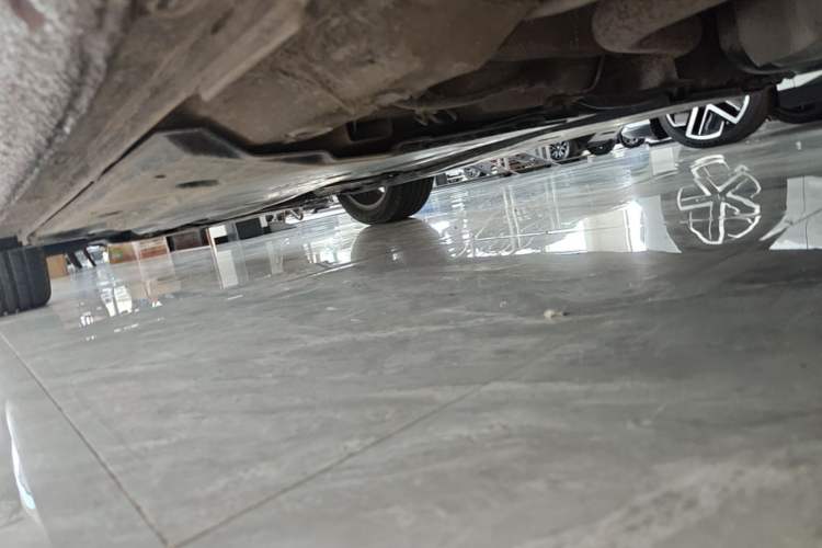 Used Volkswagen Lamando 2015 280TSI DSG Comfort Edition Left Side Sill