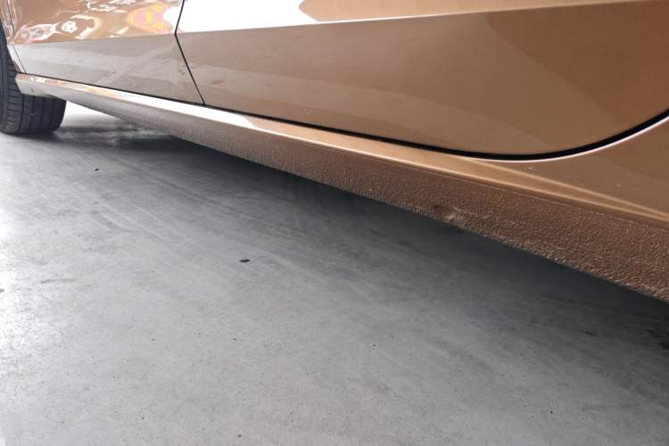 Used Volkswagen Lamando 2015 230TSI DSG Fashion Edition Left Side Sill