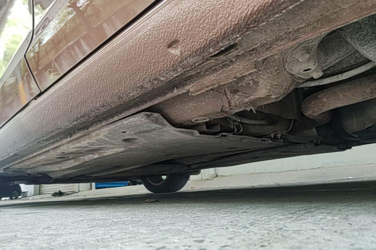 Used Volkswagen Lamando 2015 280TSI DSG Comfort Edition Left Side Sill