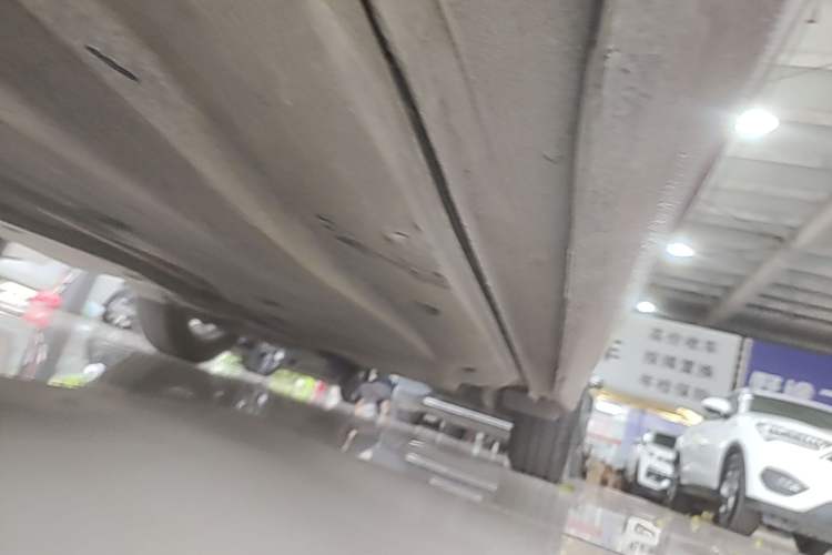 Used Volkswagen Lamando 2015 230TSI DSG Fashion Edition Left Side Sill