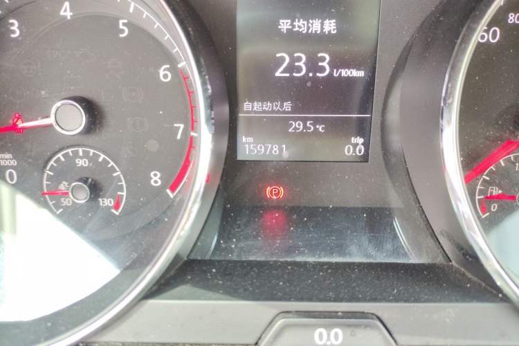 Used Volkswagen Lamando 2015 280TSI DSG Comfort Edition Odometer Close Up