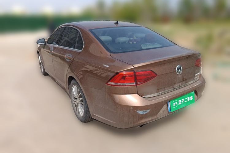 Used Volkswagen Lamando 2015 330TSI DSG Luxury Edition Rear Left 45 Deg