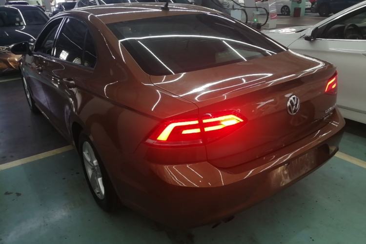 Used Volkswagen Lamando 2015 230TSI DSG Fashion Edition Rear Left 45 Deg