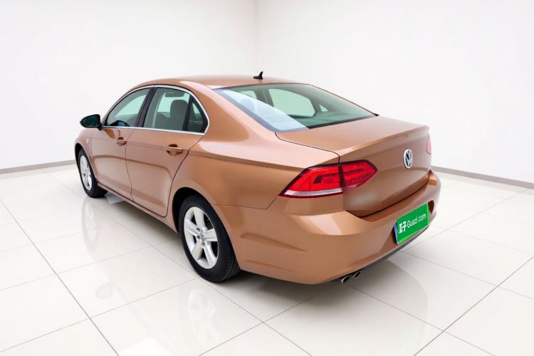 Used Volkswagen Lamando 2015 230TSI DSG Fashion Edition Rear Left 45 Deg